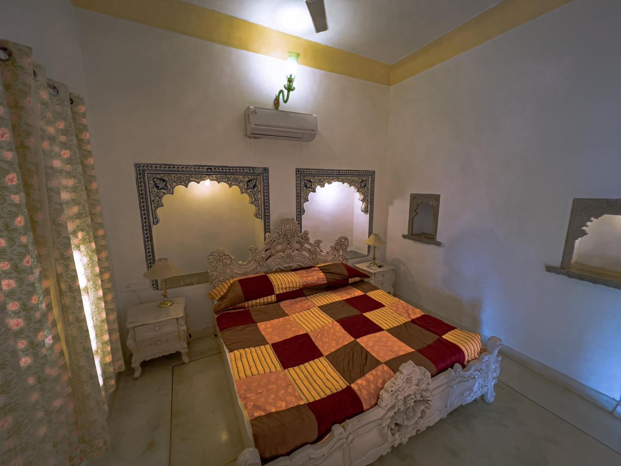 Hotel Castle Bijaipur Luaran gambar